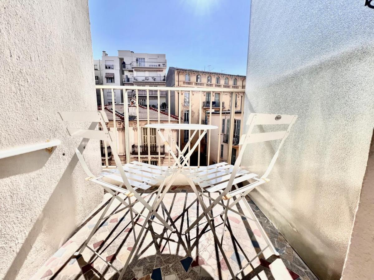 Aparthotel Riviera - Nice Carre D'Or - Large Studio Ac Terrasse - Tres Calme - Balcon Berlioz 2 Esterno foto